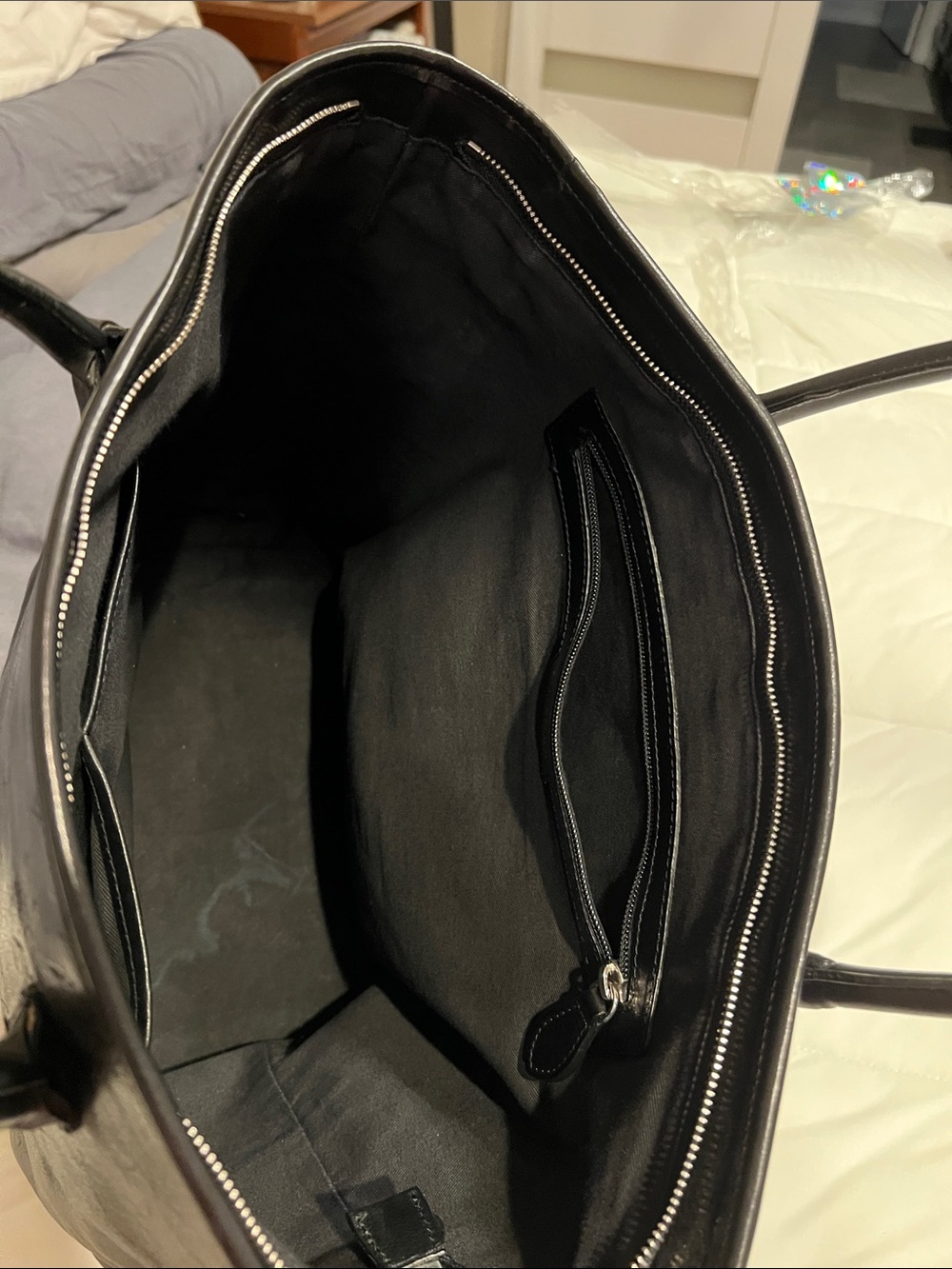 Italian Leather Tote - Picture 3 of 9